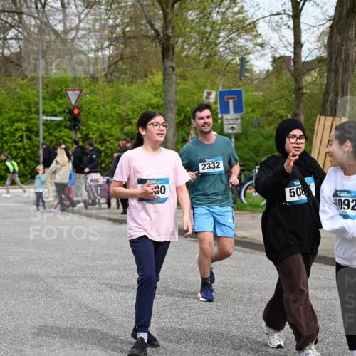 12.04.2026 - 45. Internationalen Wilhelmsburger Insellauf J. Mangold http://msf.ph/oto/9517363 12.04.2026 13:21:48 Ziel 5482, 4017, 3676, 2628, 3251, 5201, 3109, 4404, 4362, 2473, 2552, 2130, 2840, 3998, 5462, 5462, 5205, 4809, 2002, 2332, 2116, 3581, 3235, 3915, 5080, 4348, 5085, 3603, 3602, 5092, 2246, 5192, 5171, 3162, 4443 meine-sportfotos.de