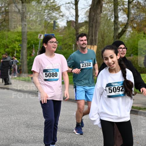 12.04.2026 - 45. Internationalen Wilhelmsburger Insellauf J. Mangold http://msf.ph/oto/9517372 12.04.2026 13:21:49 Ziel 5482, 4017, 3676, 2628, 3251, 5201, 3109, 4404, 4362, 2473, 2552, 2130, 2840, 3998, 5462, 5205, 4809, 2002, 2332, 2116, 2116, 3581, 3235, 3915, 5080, 4348, 5085, 3603, 3602, 5092, 2246, 5192, 5171, 3162, 4443, 4442, 3746 meine-sportfotos.de