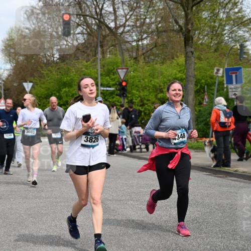 12.04.2026 - 45. Internationalen Wilhelmsburger Insellauf J. Mangold http://msf.ph/oto/9517396 12.04.2026 13:21:56 Ziel 3676, 2628, 3251, 5201, 3109, 4404, 4362, 2473, 2552, 2130, 2840, 3998, 5462, 5205, 4809, 2002, 2332, 2332, 2116, 3581, 3235, 3915, 5080, 4348, 5085, 3603, 3602, 5092, 2246, 5192, 5171, 3162, 4443, 4442, 3746, 5290, 3057, 3667, 5304, 4210 meine-sportfotos.de