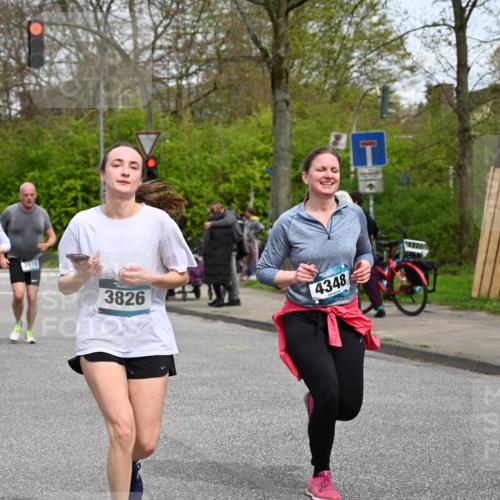 12.04.2026 - 45. Internationalen Wilhelmsburger Insellauf J. Mangold http://msf.ph/oto/9517401 12.04.2026 13:21:57 Ziel 3676, 2628, 3251, 5201, 3109, 4404, 4362, 2473, 2552, 2130, 2840, 3998, 5462, 5205, 4809, 2002, 2332, 2116, 3581, 3235, 3915, 5080, 4348, 5085, 3603, 3602, 5092, 5092, 2246, 5192, 5171, 3162, 4443, 4442, 3746, 5290, 3057, 3667, 5304, 4210 meine-sportfotos.de
