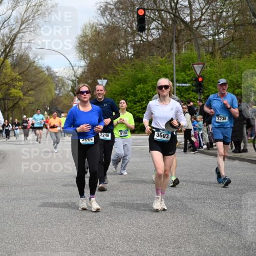 12.04.2026 - 45. Internationalen Wilhelmsburger Insellauf J. Mangold http://msf.ph/oto/9517405 12.04.2026 13:21:58 Ziel 3676, 2628, 3251, 5201, 3109, 4404, 4362, 2473, 2552, 2130, 2840, 3998, 5462, 5205, 4809, 2002, 2332, 2116, 3581, 3235, 3915, 5080, 4348, 5085, 3603, 3602, 5092, 2246, 5192, 5171, 3162, 4443, 4442, 3746, 5290, 3057, 3667, 5304, 4210 meine-sportfotos.de
