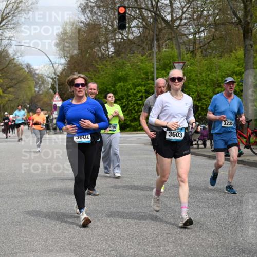 12.04.2026 - 45. Internationalen Wilhelmsburger Insellauf J. Mangold http://msf.ph/oto/9517411 12.04.2026 13:21:58 Ziel 3676, 2628, 3251, 5201, 3109, 4404, 4362, 2473, 2552, 2130, 2840, 3998, 5462, 5205, 4809, 2002, 2332, 2116, 3581, 3235, 3915, 5080, 4348, 5085, 3603, 3602, 5092, 2246, 5192, 5171, 3162, 4443, 4442, 3746, 5290, 3057, 3667, 5304, 4210 meine-sportfotos.de