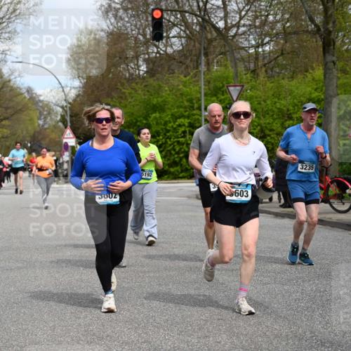 12.04.2026 - 45. Internationalen Wilhelmsburger Insellauf J. Mangold http://msf.ph/oto/9517412 12.04.2026 13:21:58 Ziel 3676, 2628, 3251, 5201, 3109, 4404, 4362, 2473, 2552, 2130, 2840, 3998, 5462, 5205, 4809, 2002, 2332, 2116, 3581, 3235, 3915, 5080, 4348, 5085, 3603, 3602, 5092, 2246, 5192, 5171, 3162, 4443, 4442, 3746, 5290, 3057, 3667, 5304, 4210 meine-sportfotos.de