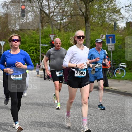 12.04.2026 - 45. Internationalen Wilhelmsburger Insellauf J. Mangold http://msf.ph/oto/9517419 12.04.2026 13:21:59 Ziel 3676, 2628, 3251, 5201, 3109, 4404, 4362, 2473, 2552, 2130, 2840, 3998, 5462, 5205, 4809, 2002, 2332, 2116, 3581, 3235, 3915, 5080, 4348, 5085, 3603, 3602, 5092, 2246, 5192, 5171, 2246, 5192, 5171, 3162, 4443, 4442, 3746, 5290, 3057, 3667, 5304, 4210 meine-sportfotos.de