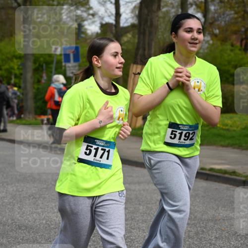 12.04.2026 - 45. Internationalen Wilhelmsburger Insellauf J. Mangold http://msf.ph/oto/9517435 12.04.2026 13:22:02 Ziel 5201, 3109, 4404, 4362, 2473, 2552, 2130, 2840, 3998, 5462, 5205, 4809, 2002, 2332, 2116, 3581, 3581, 3235, 3915, 5080, 4348, 5085, 3603, 3602, 5092, 2246, 5192, 5171, 3162, 4443, 4442, 3746, 5290, 5290, 3057, 3667, 5304, 4210, 4014, 2158 meine-sportfotos.de