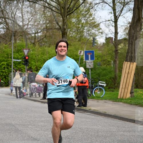 12.04.2026 - 45. Internationalen Wilhelmsburger Insellauf J. Mangold http://msf.ph/oto/9517443 12.04.2026 13:22:10 Ziel 2130, 2840, 3998, 5462, 5205, 4809, 2002, 2332, 2116, 3581, 3235, 3915, 5080, 4348, 5085, 3603, 3602, 5092, 2246, 5192, 5171, 3162, 4443, 4442, 3746, 5290, 3057, 3667, 5304, 4210, 4014, 2158 meine-sportfotos.de