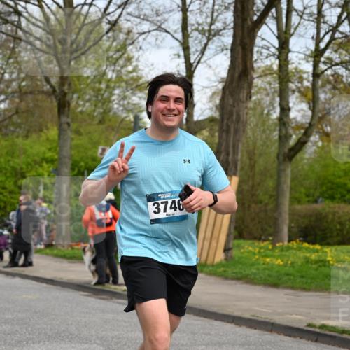 12.04.2026 - 45. Internationalen Wilhelmsburger Insellauf J. Mangold http://msf.ph/oto/9517450 12.04.2026 13:22:10 Ziel 2130, 2840, 3998, 5462, 5205, 4809, 2002, 2332, 2116, 3581, 3235, 3915, 5080, 4348, 5085, 3603, 3602, 5092, 2246, 5192, 5171, 3162, 4443, 4442, 3746, 5290, 3057, 3667, 5304, 4210, 4014, 2158 meine-sportfotos.de