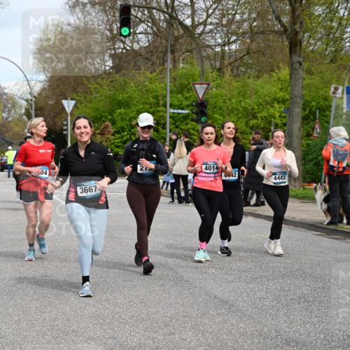 12.04.2026 - 45. Internationalen Wilhelmsburger Insellauf J. Mangold http://msf.ph/oto/9517466 12.04.2026 13:22:14 Ziel 5205, 4809, 2002, 2332, 2116, 3581, 3235, 3915, 5080, 4348, 5085, 3603, 3602, 5092, 2246, 5192, 5171, 3162, 4443, 4442, 3746, 5290, 5290, 3057, 3667, 5304, 4210, 4014, 2158, 2158, 5314 meine-sportfotos.de