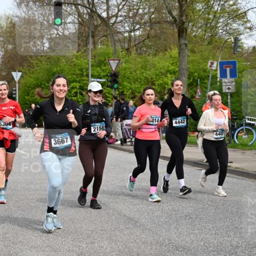 12.04.2026 - 45. Internationalen Wilhelmsburger Insellauf J. Mangold http://msf.ph/oto/9517472 12.04.2026 13:22:15 Ziel 5205, 4809, 2002, 2332, 2116, 3581, 3235, 3915, 5080, 4348, 5085, 3603, 3602, 5092, 2246, 5192, 5171, 3162, 4443, 4442, 3746, 5290, 3057, 3057, 3667, 5304, 4210, 4014, 2158, 5314 meine-sportfotos.de