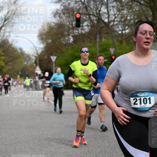 12.04.2026 - 45. Internationalen Wilhelmsburger Insellauf J. Mangold http://msf.ph/oto/9517490 12.04.2026 13:20:28 Ziel 2431, 4121, 5308, 3236, 4718, 2247, 3203, 5342, 3822, 3821, 4999, 4803, 2224, 4223, 4224, 4954, 5258, 3284, 2469, 4305, 2013, 3233, 5230, 3766, 4103, 4341, 5633, 4284, 4293, 5543, 2363 meine-sportfotos.de
