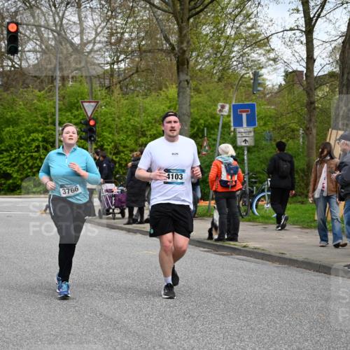 12.04.2026 - 45. Internationalen Wilhelmsburger Insellauf J. Mangold http://msf.ph/oto/9517495 12.04.2026 13:20:30 Ziel 2431, 4121, 5308, 3236, 4718, 2247, 3203, 5342, 3822, 3821, 4999, 4803, 2224, 4223, 4224, 4954, 5258, 3284, 2469, 4305, 4305, 2013, 3233, 5230, 3766, 4103, 4341, 5633, 4284, 4293, 5543, 2363, 2101 meine-sportfotos.de
