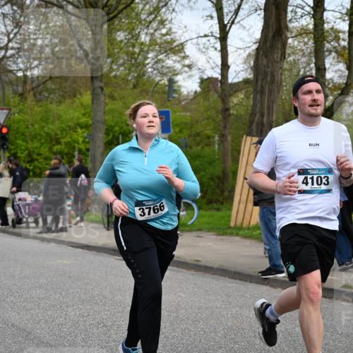 12.04.2026 - 45. Internationalen Wilhelmsburger Insellauf J. Mangold http://msf.ph/oto/9517510 12.04.2026 13:20:32 Ziel 2431, 4121, 5308, 3236, 4718, 2247, 3203, 5342, 3822, 3821, 4999, 4803, 2224, 4223, 4224, 4954, 5258, 3284, 2469, 4305, 2013, 3233, 3233, 5230, 3766, 4103, 4341, 4341, 5633, 4284, 4293, 5543, 2363, 2101, 4417 meine-sportfotos.de