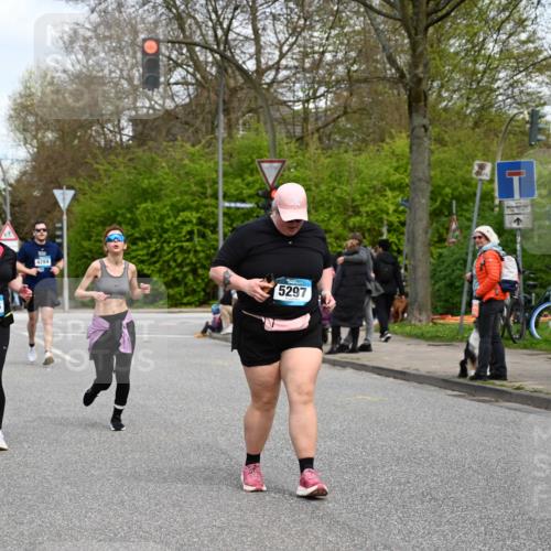 12.04.2026 - 45. Internationalen Wilhelmsburger Insellauf J. Mangold http://msf.ph/oto/9517522 12.04.2026 13:20:37 Ziel 3236, 4718, 2247, 3203, 5342, 3822, 3821, 4999, 4803, 2224, 4223, 4224, 4954, 5258, 3284, 2469, 4305, 2013, 3233, 5230, 3766, 3766, 4103, 4341, 5633, 4284, 4293, 5543, 5543, 2363, 2101, 4417, 3552, 3551, 2333 meine-sportfotos.de