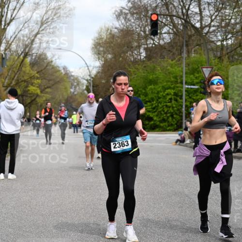 12.04.2026 - 45. Internationalen Wilhelmsburger Insellauf J. Mangold http://msf.ph/oto/9517532 12.04.2026 13:20:39 Ziel 2247, 3203, 5342, 3822, 3821, 4999, 4803, 2224, 4223, 4224, 4954, 5258, 3284, 2469, 4305, 2013, 3233, 5230, 3766, 4103, 4341, 5633, 4284, 4293, 5543, 2363, 2101, 4417, 3552, 3551, 2333, 4018, 5716 meine-sportfotos.de
