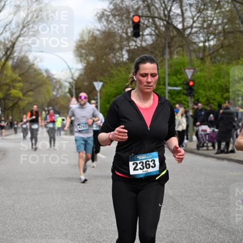 12.04.2026 - 45. Internationalen Wilhelmsburger Insellauf J. Mangold http://msf.ph/oto/9517543 12.04.2026 13:20:40 Ziel 5342, 3822, 3821, 4999, 4803, 2224, 4223, 4224, 4954, 5258, 3284, 2469, 4305, 2013, 3233, 5230, 3766, 4103, 4341, 5633, 4284, 4293, 5543, 2363, 2363, 2101, 4417, 3552, 3551, 2333, 4018, 5716 meine-sportfotos.de