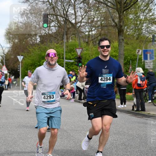 12.04.2026 - 45. Internationalen Wilhelmsburger Insellauf J. Mangold http://msf.ph/oto/9517565 12.04.2026 13:20:43 Ziel 4803, 2224, 4223, 4224, 4954, 5258, 3284, 2469, 4305, 2013, 3233, 5230, 3766, 4103, 4341, 5633, 4284, 4293, 5543, 2363, 2101, 4417, 3552, 3551, 2333, 4018, 5716, 4319 meine-sportfotos.de