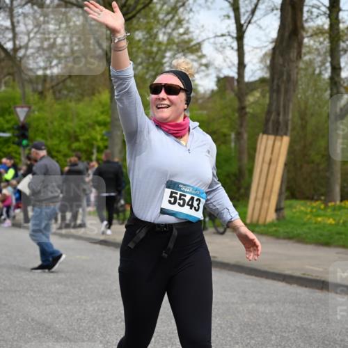 12.04.2026 - 45. Internationalen Wilhelmsburger Insellauf J. Mangold http://msf.ph/oto/9517584 12.04.2026 13:20:45 Ziel 4224, 4954, 5258, 3284, 2469, 4305, 2013, 3233, 5230, 3766, 4103, 4341, 5633, 5633, 4284, 4293, 5543, 2363, 2101, 4417, 3552, 3551, 3552, 3551, 2333, 4018, 5716, 4319, 5297 meine-sportfotos.de