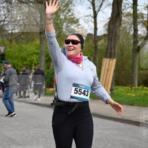 12.04.2026 - 45. Internationalen Wilhelmsburger Insellauf J. Mangold http://msf.ph/oto/9517585 12.04.2026 13:20:45 Ziel 4224, 4954, 5258, 3284, 2469, 4305, 2013, 3233, 5230, 3766, 4103, 4341, 5633, 5633, 4284, 4293, 5543, 2363, 2101, 4417, 3552, 3551, 3552, 3551, 2333, 4018, 5716, 4319, 5297 meine-sportfotos.de