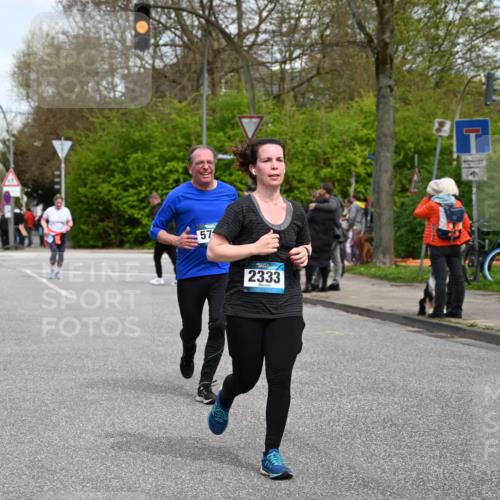 12.04.2026 - 45. Internationalen Wilhelmsburger Insellauf J. Mangold http://msf.ph/oto/9517628 12.04.2026 13:20:54 Ziel 4305, 2013, 3233, 5230, 3766, 4103, 4341, 5633, 4284, 4293, 5543, 2363, 2101, 2101, 4417, 3552, 3551, 2333, 4018, 5716, 4319, 4319, 5297, 4878, 5484, 2692, 4444, 4800 meine-sportfotos.de