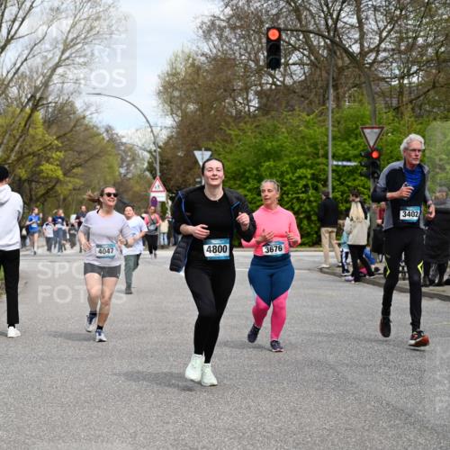 12.04.2026 - 45. Internationalen Wilhelmsburger Insellauf J. Mangold http://msf.ph/oto/9517689 12.04.2026 13:21:17 Ziel 2363, 2101, 4417, 3552, 3551, 2333, 4018, 5716, 4319, 5297, 4878, 5484, 2692, 4444, 4800, 4800, 4047, 2175, 3402, 5482, 4017, 3676, 2628, 3251, 5201, 3109, 4404 meine-sportfotos.de