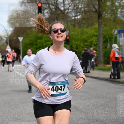 12.04.2026 - 45. Internationalen Wilhelmsburger Insellauf J. Mangold http://msf.ph/oto/9517726 12.04.2026 13:21:21 Ziel 4417, 3552, 3551, 2333, 4018, 5716, 4319, 5297, 4878, 5484, 2692, 4444, 4800, 4047, 2175, 3402, 3402, 5482, 4017, 3676, 2628, 3251, 5201, 3109, 4404, 4362, 2473, 2552, 2130 meine-sportfotos.de