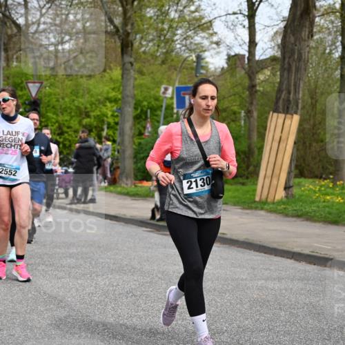12.04.2026 - 45. Internationalen Wilhelmsburger Insellauf J. Mangold http://msf.ph/oto/9517764 12.04.2026 13:21:31 Ziel 4319, 5297, 4878, 5484, 2692, 4444, 4800, 4047, 2175, 3402, 5482, 4017, 3676, 2628, 3251, 5201, 3109, 4404, 4362, 2473, 2552, 2130, 2840, 3998, 5462, 5205, 4809, 2002 meine-sportfotos.de