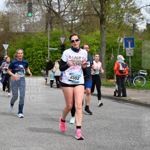12.04.2026 - 45. Internationalen Wilhelmsburger Insellauf J. Mangold http://msf.ph/oto/9517766 12.04.2026 13:21:32 Ziel 5297, 4878, 5484, 2692, 4444, 4800, 4047, 2175, 3402, 5482, 4017, 3676, 2628, 3251, 5201, 3109, 4404, 4362, 2473, 2552, 2552, 2130, 2840, 3998, 5462, 5205, 4809, 2002, 2332 meine-sportfotos.de