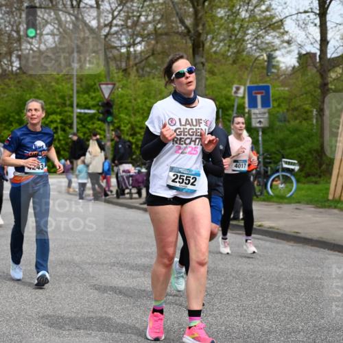 12.04.2026 - 45. Internationalen Wilhelmsburger Insellauf J. Mangold http://msf.ph/oto/9517773 12.04.2026 13:21:32 Ziel 5297, 4878, 5484, 2692, 4444, 4800, 4047, 2175, 3402, 5482, 4017, 3676, 2628, 3251, 5201, 3109, 4404, 4362, 2473, 2552, 2552, 2130, 2840, 3998, 5462, 5205, 4809, 2002, 2332 meine-sportfotos.de