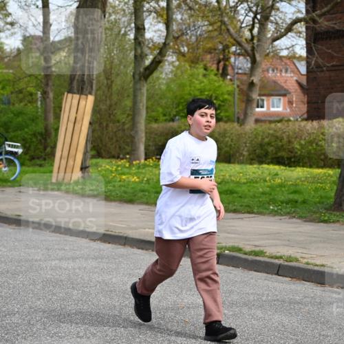 12.04.2026 - 45. Internationalen Wilhelmsburger Insellauf J. Mangold http://msf.ph/oto/9517832 12.04.2026 13:21:41 Ziel 4800, 4047, 2175, 3402, 5482, 4017, 3676, 2628, 3251, 5201, 3109, 4404, 3109, 4404, 4362, 2473, 2552, 2130, 2840, 3998, 5462, 5205, 4809, 2002, 2332, 2116, 3581, 3235, 3915, 5080, 4348, 5085 meine-sportfotos.de