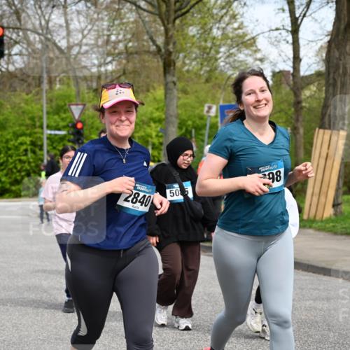 12.04.2026 - 45. Internationalen Wilhelmsburger Insellauf J. Mangold http://msf.ph/oto/9517856 12.04.2026 13:21:47 Ziel 5482, 4017, 3676, 2628, 3251, 5201, 3109, 4404, 4362, 2473, 2552, 2130, 2840, 3998, 2840, 3998, 5462, 5205, 4809, 2002, 2332, 2116, 3581, 3235, 3915, 5080, 4348, 5085, 3603, 3602, 5092, 2246, 5192, 5171 meine-sportfotos.de