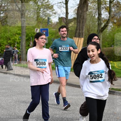 12.04.2026 - 45. Internationalen Wilhelmsburger Insellauf J. Mangold http://msf.ph/oto/9517870 12.04.2026 13:21:49 Ziel 5482, 4017, 3676, 2628, 3251, 5201, 3109, 4404, 4362, 2473, 2552, 2130, 2840, 3998, 5462, 5205, 4809, 2002, 2332, 2116, 2116, 3581, 3235, 3915, 5080, 4348, 5085, 3603, 3602, 5092, 2246, 5192, 5171, 3162, 4443, 4442, 3746 meine-sportfotos.de