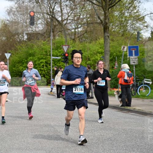 12.04.2026 - 45. Internationalen Wilhelmsburger Insellauf J. Mangold http://msf.ph/oto/9517878 12.04.2026 13:21:54 Ziel 4017, 3676, 2628, 3251, 5201, 3109, 4404, 4362, 2473, 2552, 2130, 2840, 3998, 5462, 5205, 4809, 2002, 2332, 2116, 3581, 3235, 3915, 5080, 4348, 5085, 3603, 3602, 3603, 3602, 5092, 2246, 5192, 5171, 3162, 4443, 4442, 3746, 5290, 3057, 3667, 5304 meine-sportfotos.de