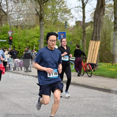 12.04.2026 - 45. Internationalen Wilhelmsburger Insellauf J. Mangold http://msf.ph/oto/9517888 12.04.2026 13:21:55 Ziel 4017, 3676, 2628, 3251, 5201, 3109, 4404, 4362, 2473, 2552, 2130, 2840, 3998, 5462, 5205, 4809, 2002, 2332, 2116, 3581, 3235, 3915, 5080, 4348, 5085, 3603, 3602, 5092, 2246, 5192, 5171, 3162, 4443, 4442, 3746, 5290, 3057, 3667, 5304, 4210 meine-sportfotos.de