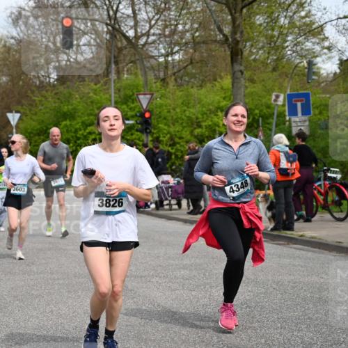 12.04.2026 - 45. Internationalen Wilhelmsburger Insellauf J. Mangold http://msf.ph/oto/9517898 12.04.2026 13:21:56 Ziel 3676, 2628, 3251, 5201, 3109, 4404, 4362, 2473, 2552, 2130, 2840, 3998, 5462, 5205, 4809, 2002, 2332, 2332, 2116, 3581, 3235, 3915, 5080, 4348, 5085, 3603, 3602, 5092, 2246, 5192, 5171, 3162, 4443, 4442, 3746, 5290, 3057, 3667, 5304, 4210 meine-sportfotos.de