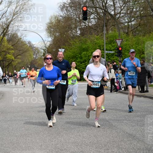 12.04.2026 - 45. Internationalen Wilhelmsburger Insellauf J. Mangold http://msf.ph/oto/9517904 12.04.2026 13:21:58 Ziel 3676, 2628, 3251, 5201, 3109, 4404, 4362, 2473, 2552, 2130, 2840, 3998, 5462, 5205, 4809, 2002, 2332, 2116, 3581, 3235, 3915, 5080, 4348, 5085, 3603, 3602, 5092, 2246, 5192, 5171, 3162, 4443, 4442, 3746, 5290, 3057, 3667, 5304, 4210 meine-sportfotos.de