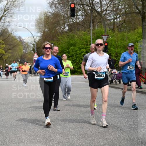 12.04.2026 - 45. Internationalen Wilhelmsburger Insellauf J. Mangold http://msf.ph/oto/9517910 12.04.2026 13:21:58 Ziel 3676, 2628, 3251, 5201, 3109, 4404, 4362, 2473, 2552, 2130, 2840, 3998, 5462, 5205, 4809, 2002, 2332, 2116, 3581, 3235, 3915, 5080, 4348, 5085, 3603, 3602, 5092, 2246, 5192, 5171, 3162, 4443, 4442, 3746, 5290, 3057, 3667, 5304, 4210 meine-sportfotos.de