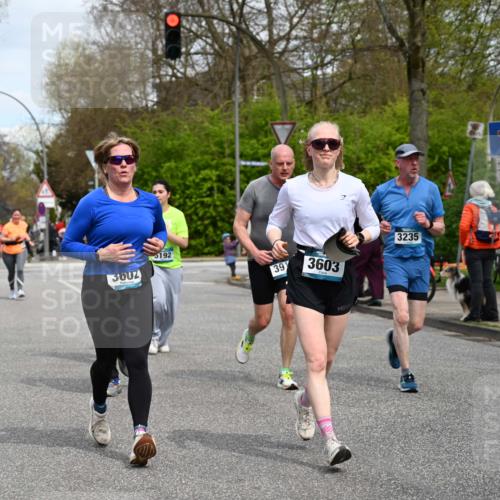 12.04.2026 - 45. Internationalen Wilhelmsburger Insellauf J. Mangold http://msf.ph/oto/9517915 12.04.2026 13:21:59 Ziel 3676, 2628, 3251, 5201, 3109, 4404, 4362, 2473, 2552, 2130, 2840, 3998, 5462, 5205, 4809, 2002, 2332, 2116, 3581, 3235, 3915, 5080, 4348, 5085, 3603, 3602, 5092, 2246, 5192, 5171, 2246, 5192, 5171, 3162, 4443, 4442, 3746, 5290, 3057, 3667, 5304, 4210 meine-sportfotos.de
