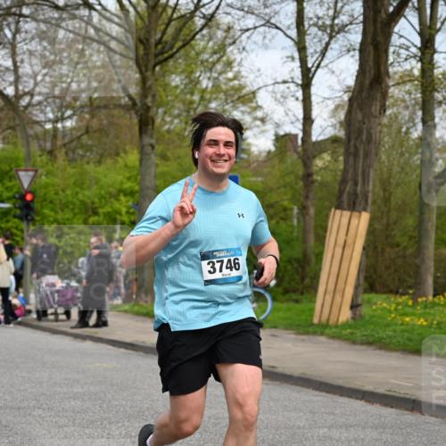12.04.2026 - 45. Internationalen Wilhelmsburger Insellauf J. Mangold http://msf.ph/oto/9517947 12.04.2026 13:22:10 Ziel 2130, 2840, 3998, 5462, 5205, 4809, 2002, 2332, 2116, 3581, 3235, 3915, 5080, 4348, 5085, 3603, 3602, 5092, 2246, 5192, 5171, 3162, 4443, 4442, 3746, 5290, 3057, 3667, 5304, 4210, 4014, 2158 meine-sportfotos.de