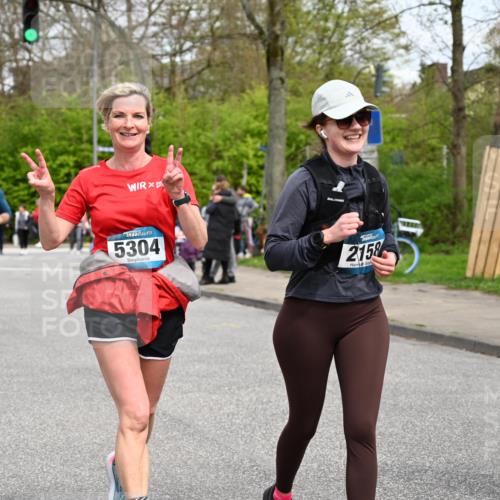12.04.2026 - 45. Internationalen Wilhelmsburger Insellauf J. Mangold http://msf.ph/oto/9517990 12.04.2026 13:22:16 Ziel 4809, 2002, 2332, 2116, 3581, 3235, 3915, 5080, 4348, 5085, 3603, 3602, 5092, 2246, 5192, 5171, 3162, 4443, 4442, 3746, 5290, 3057, 3667, 5304, 3667, 5304, 4210, 4014, 2158, 5314 meine-sportfotos.de