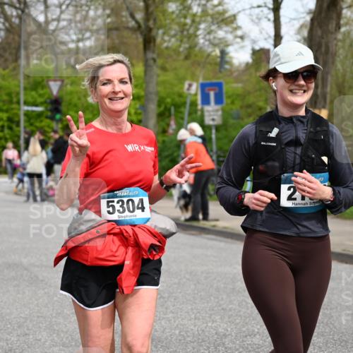 12.04.2026 - 45. Internationalen Wilhelmsburger Insellauf J. Mangold http://msf.ph/oto/9517995 12.04.2026 13:22:17 Ziel 2002, 2332, 2116, 3581, 3235, 3915, 5080, 4348, 5085, 3603, 3602, 5092, 2246, 5192, 5171, 3162, 4443, 4442, 3746, 5290, 3057, 3667, 5304, 4210, 4014, 2158, 5314, 4557 meine-sportfotos.de