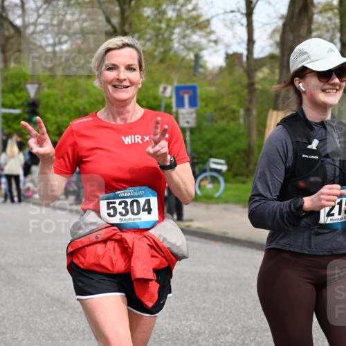 12.04.2026 - 45. Internationalen Wilhelmsburger Insellauf J. Mangold http://msf.ph/oto/9517997 12.04.2026 13:22:17 Ziel 2002, 2332, 2116, 3581, 3235, 3915, 5080, 4348, 5085, 3603, 3602, 5092, 2246, 5192, 5171, 3162, 4443, 4442, 3746, 5290, 3057, 3667, 5304, 4210, 4014, 2158, 5314, 4557 meine-sportfotos.de