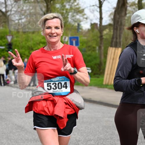 12.04.2026 - 45. Internationalen Wilhelmsburger Insellauf J. Mangold http://msf.ph/oto/9517998 12.04.2026 13:22:17 Ziel 2002, 2332, 2116, 3581, 3235, 3915, 5080, 4348, 5085, 3603, 3602, 5092, 2246, 5192, 5171, 3162, 4443, 4442, 3746, 5290, 3057, 3667, 5304, 4210, 4014, 2158, 5314, 4557 meine-sportfotos.de