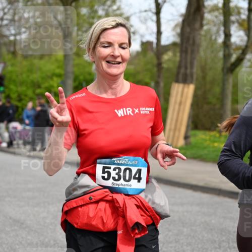 12.04.2026 - 45. Internationalen Wilhelmsburger Insellauf J. Mangold http://msf.ph/oto/9518000 12.04.2026 13:22:17 Ziel 2002, 2332, 2116, 3581, 3235, 3915, 5080, 4348, 5085, 3603, 3602, 5092, 2246, 5192, 5171, 3162, 4443, 4442, 3746, 5290, 3057, 3667, 5304, 4210, 4014, 2158, 5314, 4557 meine-sportfotos.de