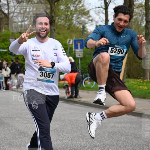 12.04.2026 - 45. Internationalen Wilhelmsburger Insellauf J. Mangold http://msf.ph/oto/9518016 12.04.2026 13:22:19 Ziel 2332, 2116, 3581, 3235, 3915, 5080, 4348, 5085, 3603, 3602, 5092, 2246, 5192, 5171, 3162, 4443, 4442, 3746, 5290, 3057, 3667, 5304, 4210, 4210, 4014, 2158, 5314, 4557, 2153 meine-sportfotos.de