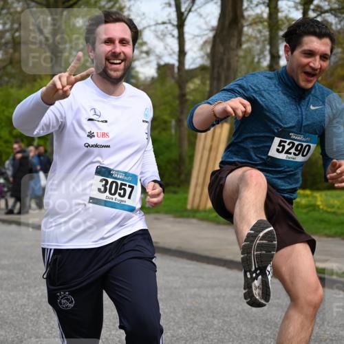 12.04.2026 - 45. Internationalen Wilhelmsburger Insellauf J. Mangold http://msf.ph/oto/9518019 12.04.2026 13:22:19 Ziel 2332, 2116, 3581, 3235, 3915, 5080, 4348, 5085, 3603, 3602, 5092, 2246, 5192, 5171, 3162, 4443, 4442, 3746, 5290, 3057, 3667, 5304, 4210, 4210, 4014, 2158, 5314, 4557, 2153 meine-sportfotos.de