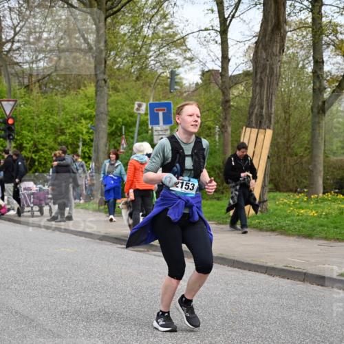 12.04.2026 - 45. Internationalen Wilhelmsburger Insellauf J. Mangold http://msf.ph/oto/9518036 12.04.2026 13:22:41 Ziel 3667, 5304, 4210, 4014, 2158, 5314, 4557, 4557, 2153, 5262, 4593, 4708, 3774, 3774, 4358, 5223, 3336, 3783 meine-sportfotos.de