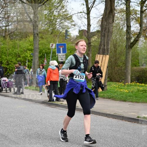 12.04.2026 - 45. Internationalen Wilhelmsburger Insellauf J. Mangold http://msf.ph/oto/9518037 12.04.2026 13:22:41 Ziel 3667, 5304, 4210, 4014, 2158, 5314, 4557, 4557, 2153, 5262, 4593, 4708, 3774, 3774, 4358, 5223, 3336, 3783 meine-sportfotos.de