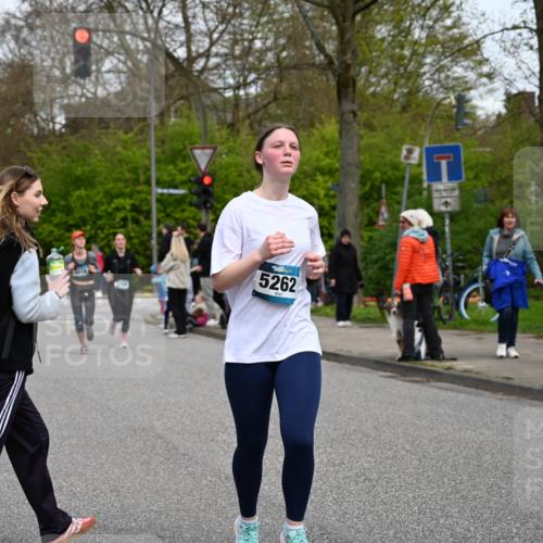 12.04.2026 - 45. Internationalen Wilhelmsburger Insellauf J. Mangold http://msf.ph/oto/9518068 12.04.2026 13:22:46 Ziel 4014, 2158, 5314, 4557, 2153, 5262, 4593, 4593, 4708, 3774, 4358, 5223, 3336, 3783, 3498, 3478 meine-sportfotos.de