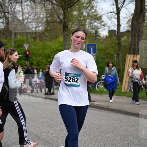 12.04.2026 - 45. Internationalen Wilhelmsburger Insellauf J. Mangold http://msf.ph/oto/9518073 12.04.2026 13:22:46 Ziel 4014, 2158, 5314, 4557, 2153, 5262, 4593, 4593, 4708, 3774, 4358, 5223, 3336, 3783, 3498, 3478 meine-sportfotos.de
