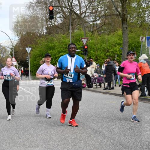 12.04.2026 - 45. Internationalen Wilhelmsburger Insellauf J. Mangold http://msf.ph/oto/9518096 12.04.2026 13:22:51 Ziel 2158, 5314, 4557, 2153, 5262, 4593, 4708, 3774, 4358, 5223, 3336, 3783, 3498, 3478, 4176, 5505, 3471 meine-sportfotos.de